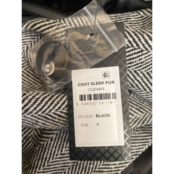 City Chic Sleek Fur Coat Women’s Size S/16 Herringbone Tweed Removable Fur Colla - Picture 12 of 13